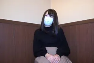 FC2PPV-1606858 在機場工作的純潔女孩