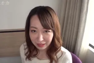 FC2PPV-1584372 巨乳模特兒人妻出軌性愛中高潮迭起