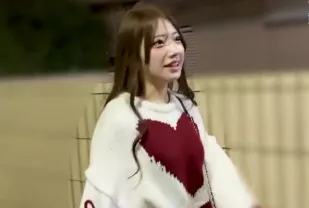 FC2PPV-4848059 模特兒身材F罩杯美咲小姐遠程振動器裝備上街一邊說著請停止一邊劇烈抽搐接受調教將滾燙的精液注入濕潤的情慾私處