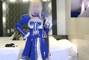 FC2PPV-4849827 細身卻有E罩杯模特兒玩FateGrandOrder美少女塞弗爾特崩潰星光鐵道同步使用透明震動棒自慰實錄