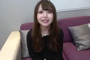 FC2PPV-4575356 美腿偶像