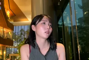 FC2PPV-4853726 僅限首次瘋狂迷人的大學生被狠狠弄疼無法自控分泌液體直至插入體內連續射精兩次的超色情畫面夢