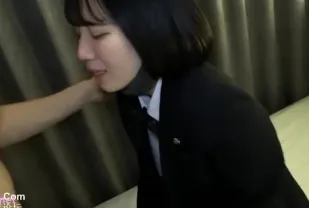 FC2PPV-3149403 穿著校服的波波頭女孩