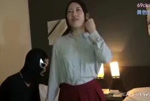 FC2PPV-958022 私拍惡魔的高速撞擊連發讓美女妻子紗織夫人現場懷孕多次射精