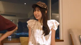 FC2PPV-4592236 讓人忍不住想把手放在一起的終極鞭打大學生