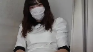 FC2PPV-3513216 富有的女大學生試圖以紅髮女孩的身份走紅