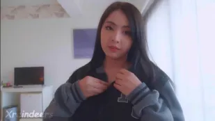 與陌生的帥哥海灘上的邂逅進入酒店做愛