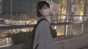 FC2PPV-2774650 清純苗條美女