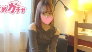 FC2PPV-4758016 小穴濕潤的漂亮按摩女孩