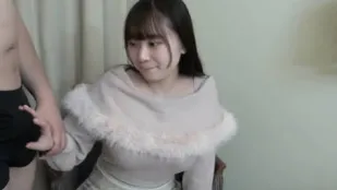 FC2PPV-4607085 小穴粉嫩學生妹