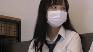 FC2PPV-3198921 剛剛進入青春期的處女高中生