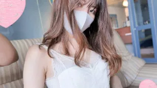 FC2PPV-3216036 擁有明星級美麗臉蛋和身材的知名公司千金是名牌音樂學院的學生