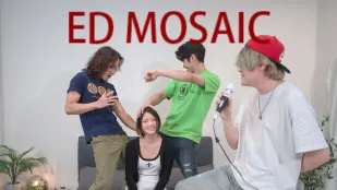 EDmosaic 小巴搭電梯被三男子搭訕去唱歌！