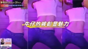 kbj-23070837 牛仔熱褲彰顯魅力