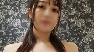 FC2PPV-3198337 在東京一所女子大學上學的可愛女孩