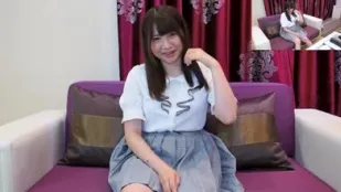 FC2PPV-4552872 在秋葉原立飲店兼職的女社員