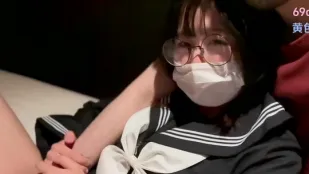 FC2PPV-4878776 眼鏡美女之餘遭偷拍淪陷