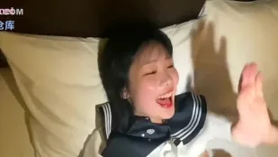 FC2PPV-3283840 純真十八歲少女首拍成人儀式