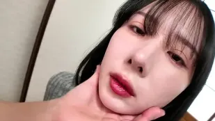 FC2PPV-4877055 首秀F罩杯金融界美女學長週末佩戴遙控震動器在顫抖中極度興奮老司機連續射精引發痙攣滿是愛液的敏感陰部被充分灌注