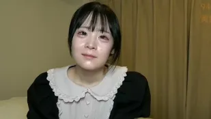 FC2PPV-4968311 十九歲兼職美女光天化日中出兩射