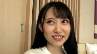 FC2PPV-4361267 萌系女大學生初體驗連番高潮內射