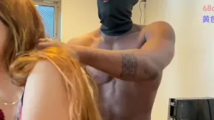 FC2PPV-4849453 欲求不滿人妻遭四黑棒連環中出孕