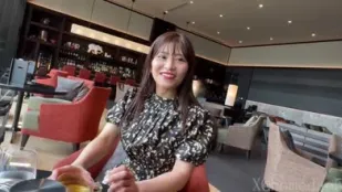 FC2PPV-4693923 曾在業界奮戰十年的傳奇級AV女優成為我肉棒的最愛