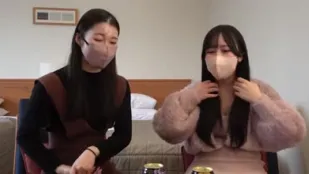FC2PPV-4326418 他闖入女孩聚會結果變成三人組