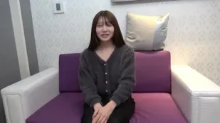 FC2PPV-4283330 聲音可愛的白皙身材美乳閃閃發光的小光