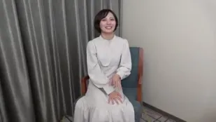 FC2PPV-3757674 少年感十足的苗條女神本能地進行著絕妙的性愛