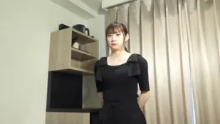 FC2PPV-3864120 透明感十足的愛笑少女