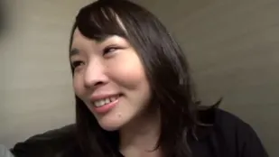FC2PPV-3262515 豐滿的單身母親撫養著一個兩歲的兒子