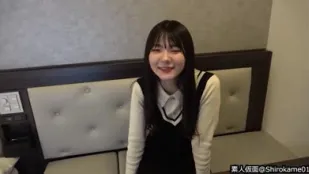 FC2PPV-3244309 美麗的牙科保健師做她的第一次顏射和第一次中出