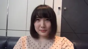 FC2PPV-1909531 擁有白皙柔嫩肌膚和順從性格的美麗女孩