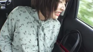 FC2PPV-1474405 熱情奔放蕩婦的暴露之旅