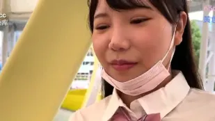 FC2PPV-3162385 肌膚柔嫩光滑的少女