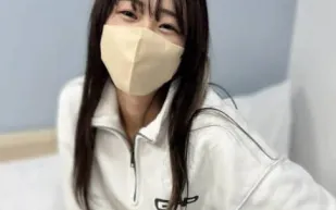 FC2PPV-466361 一位幼兒園老師下班後來看我