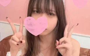 FC2PPV-4612845 最漂亮的女孩長相清新