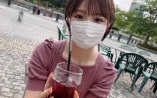 FC2PPV-3075932 熱情洋溢的幼兒園老師
