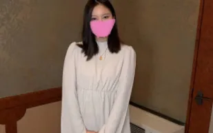 FC2PPV-4816675 超級可愛的美女四葉