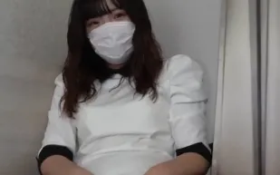 FC2PPV-3513216 富有的女大學生試圖以紅髮女孩的身份走紅