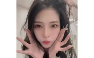 可愛活潑的美女被幹到失聲 Looks