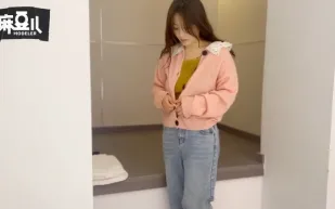 弟弟偷拿姐姐的內衣被姐姐發現強制榨乾