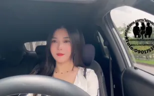 騷貨少婦駕著小氣車隨機搭訕路人工地做愛