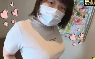 FC2PPV-4572279 相貌平平的大學二年級學生