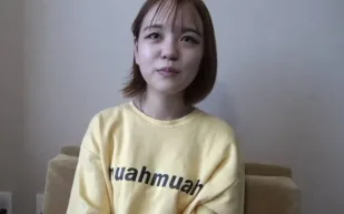 FC2PPV-3105678 令人震驚的美女擁有潛在偶像面孔