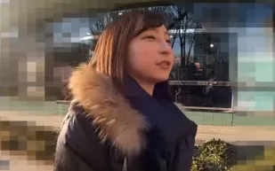 FC2PPV-3200550 讓人無法抗拒的瘋狂迷你女孩