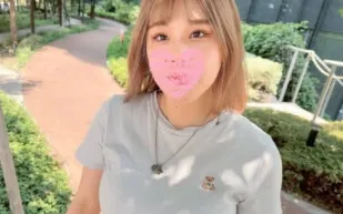 FC2PPV-3909759 她被中年男人激烈的性愛技巧所誘惑
