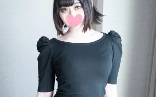 FC2PPV-2937177 擁有緊實巨臀的絕色美女