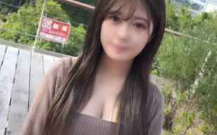 FC2PPV-4024079 行走的淫女